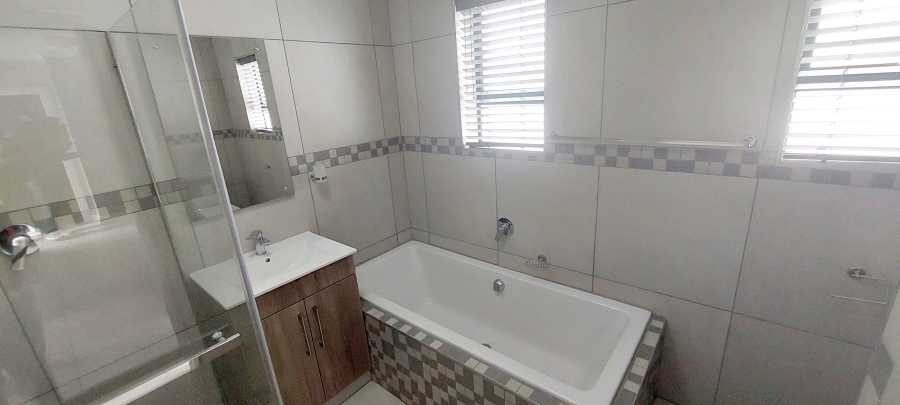 3 Bedroom Property for Sale in Blue Mountain Village Western Cape